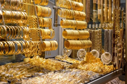 Güvenli Liman Sert Düştü: Altın Fiyatları Son Bir Ayın En Düşüğünde!